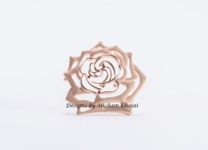 Rosa de oro - Diseño de Hicham Chajai con caligrafía árabe